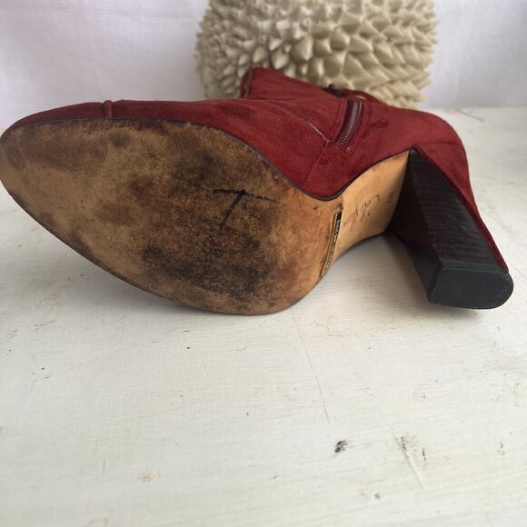 Cole Haan Rust Suede Almond Toe Cap Toe Ankle Boot D22838, Size: 8B - Picture 11 of 14